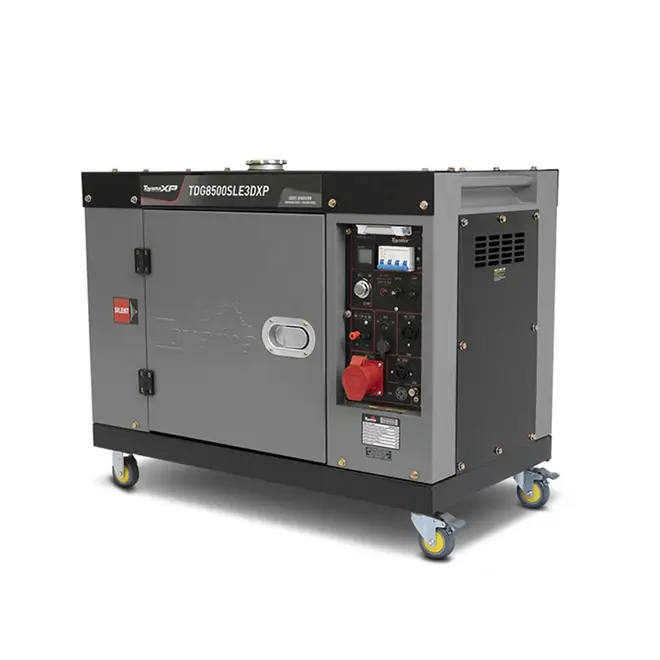 Gerador de Energia a Diesel 7,5 KVA 220V Trifásico TDG8500SLE3DxP Toyama