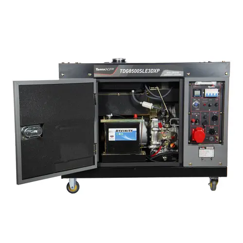 Gerador de Energia a Diesel 7,5 KVA 220V Trifásico TDG8500SLE3DxP Toyama